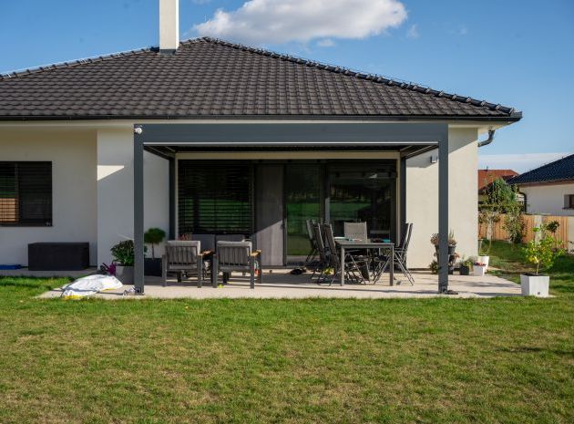 Pergola bioclimatique ARTOSI